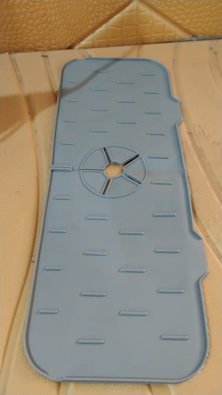 Silicone Sink Faucet Pad / Mat (1 Pc / 33x12 Cm)