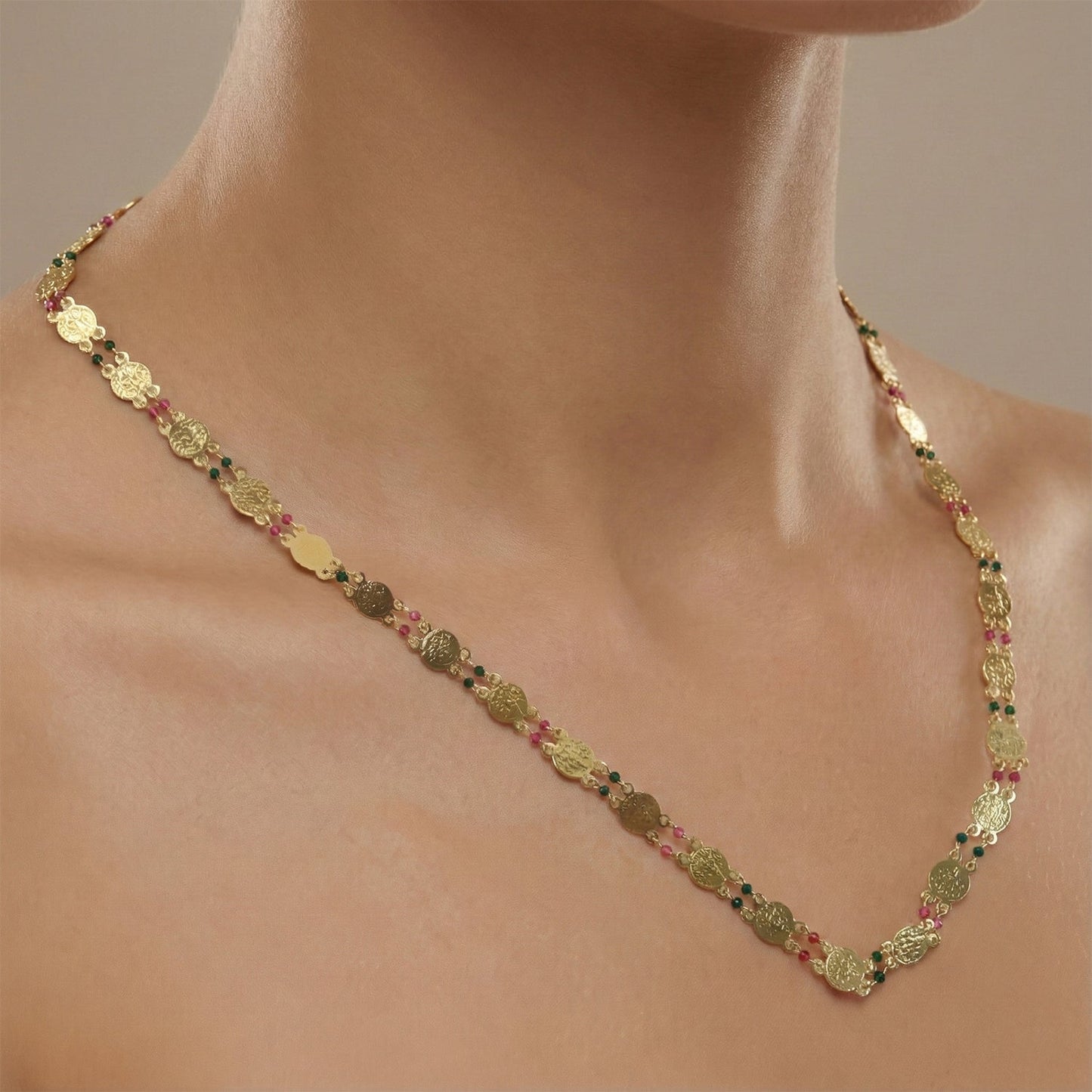 Women festive jewelry        
