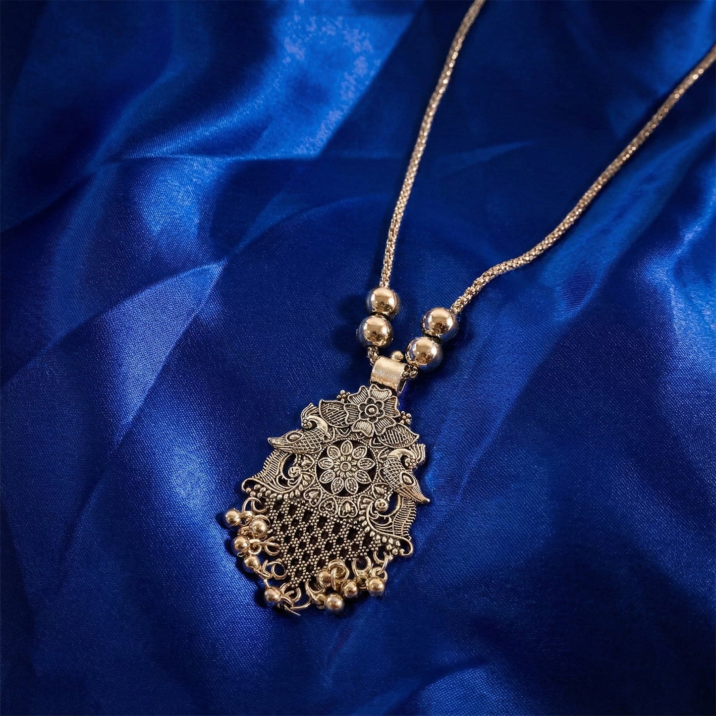 Statement silver pendant        
