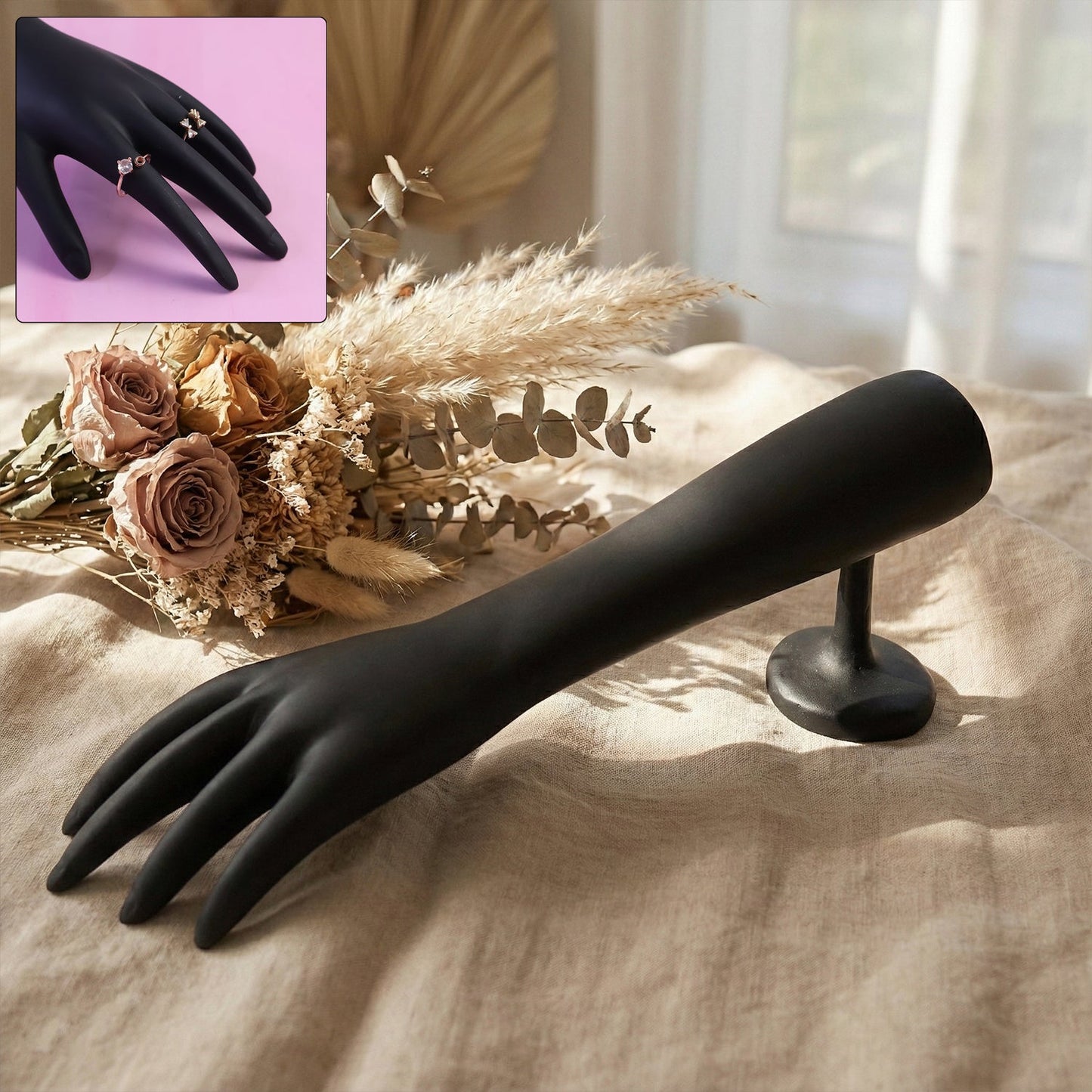 Elegant Black Hand-Shaped Jewelry Display Stand (1 Pc)